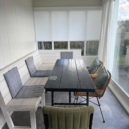 Familie Aan Het Feriehus Julianadorp